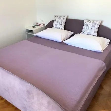 Studio Klaudija Apartment *